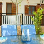 Holiday home Platanos *
