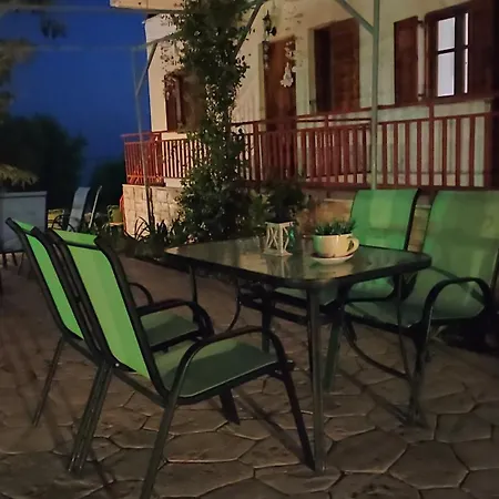 Platanos Vakantiehuis Nea Moudania