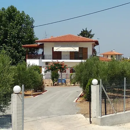 Holiday home Platanos *