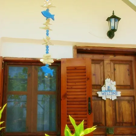 Holiday home Platanos