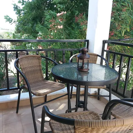 Platanos Holiday home